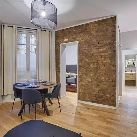 Center Of By Prestige Appartement Paris